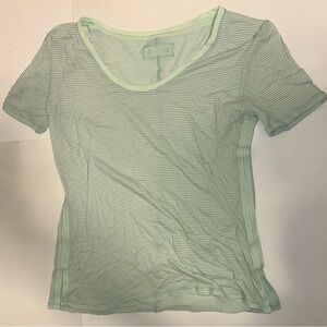Lululemon Women’s Short Sleeve T-shirt Light Green Striped Scoop Neck Size 10